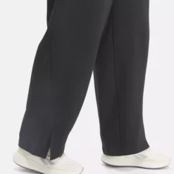 Reebok Classics Wide Straight Leg Pants (Plus Size) -Mizuno Shop GUEST 092878e7 bb8b 4801 a47d 2b73a570e51a