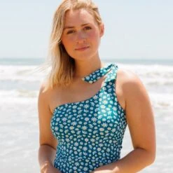 Calypsa Womens Layla Crop Swim Top -Mizuno Shop GUEST 38d5552e ccba 44e4 950b 4ab88399baad