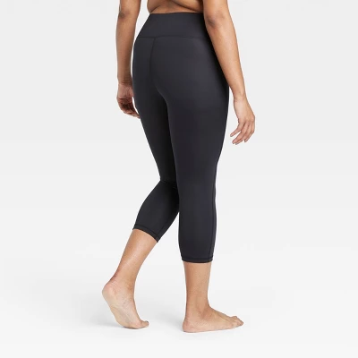 Women's Contour Power Waist High-Rise Capri Leggings 20" - All In Motion™ Black 6 Women's Contour Power Waist High-Rise Capri Leggings 20" - All In Motion™ Black - Image 4